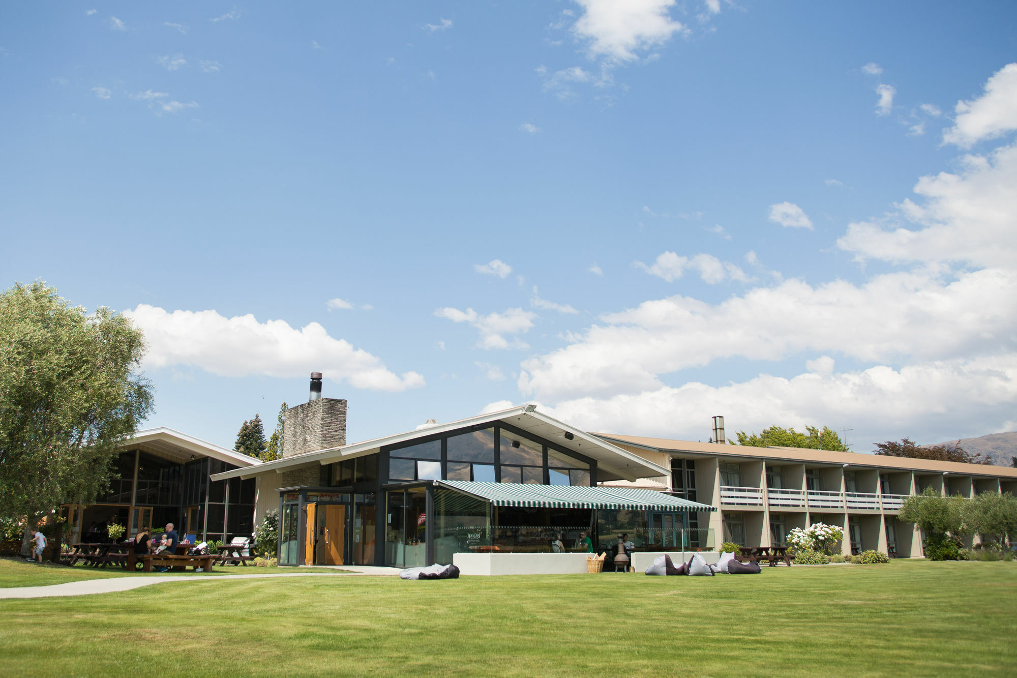 Wanaka Hotel Exterior foto